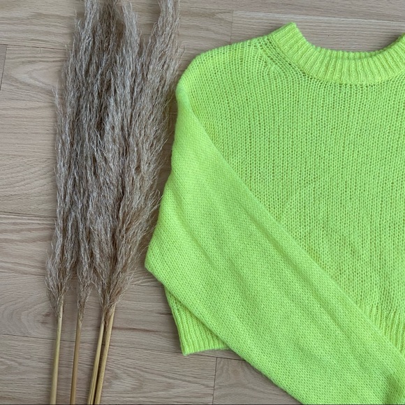 TNA | Cropped Knit Sweater | Neon Yellow | Size Small - Picture 9 of 10